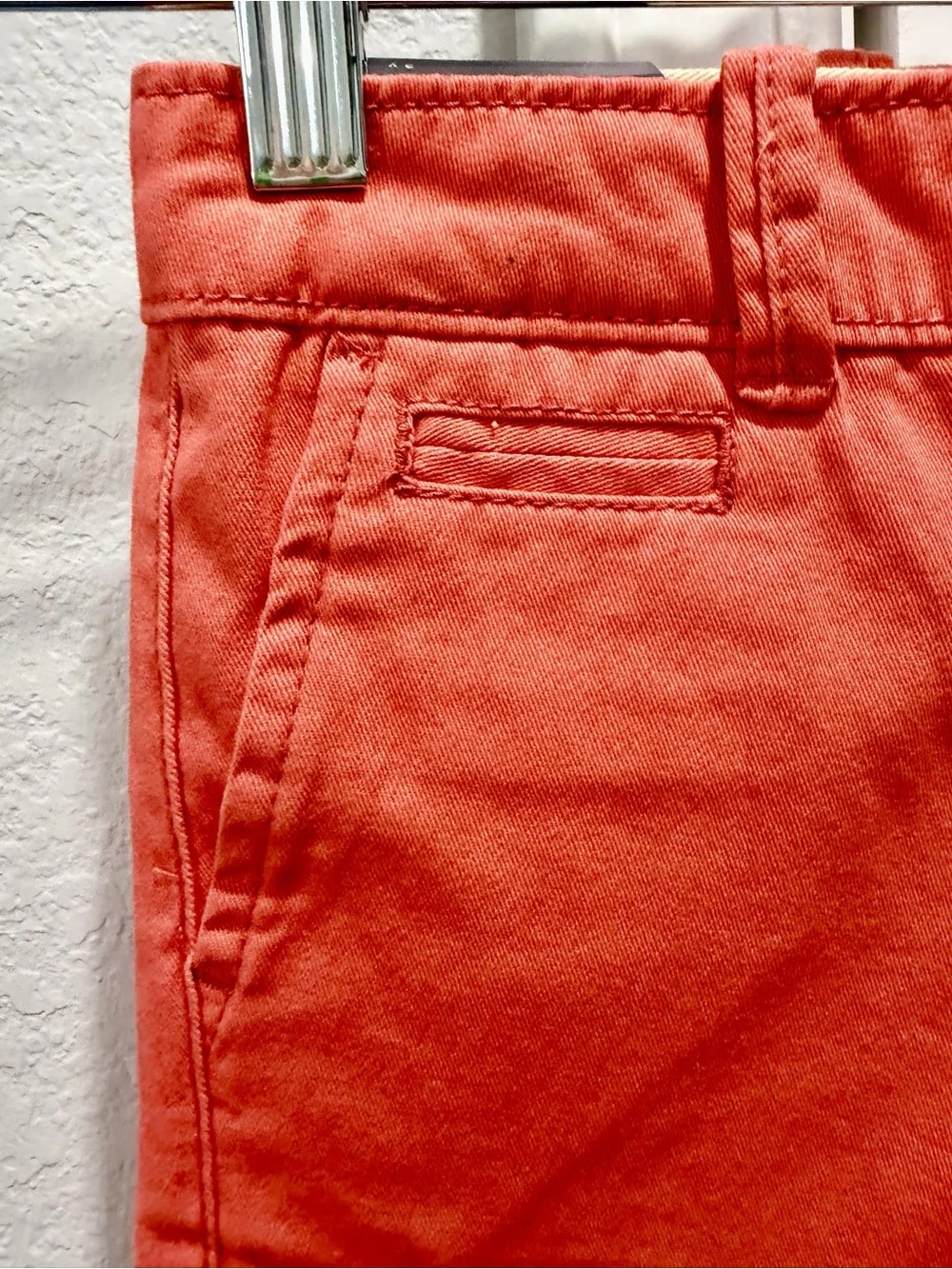 GAP bright coral